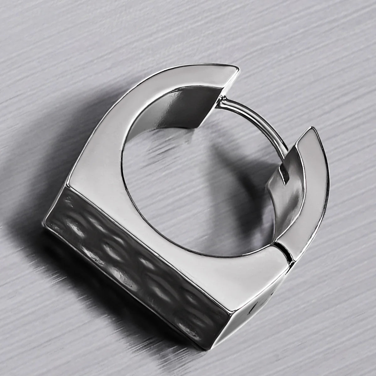 MODERN HOOP EARRINGS